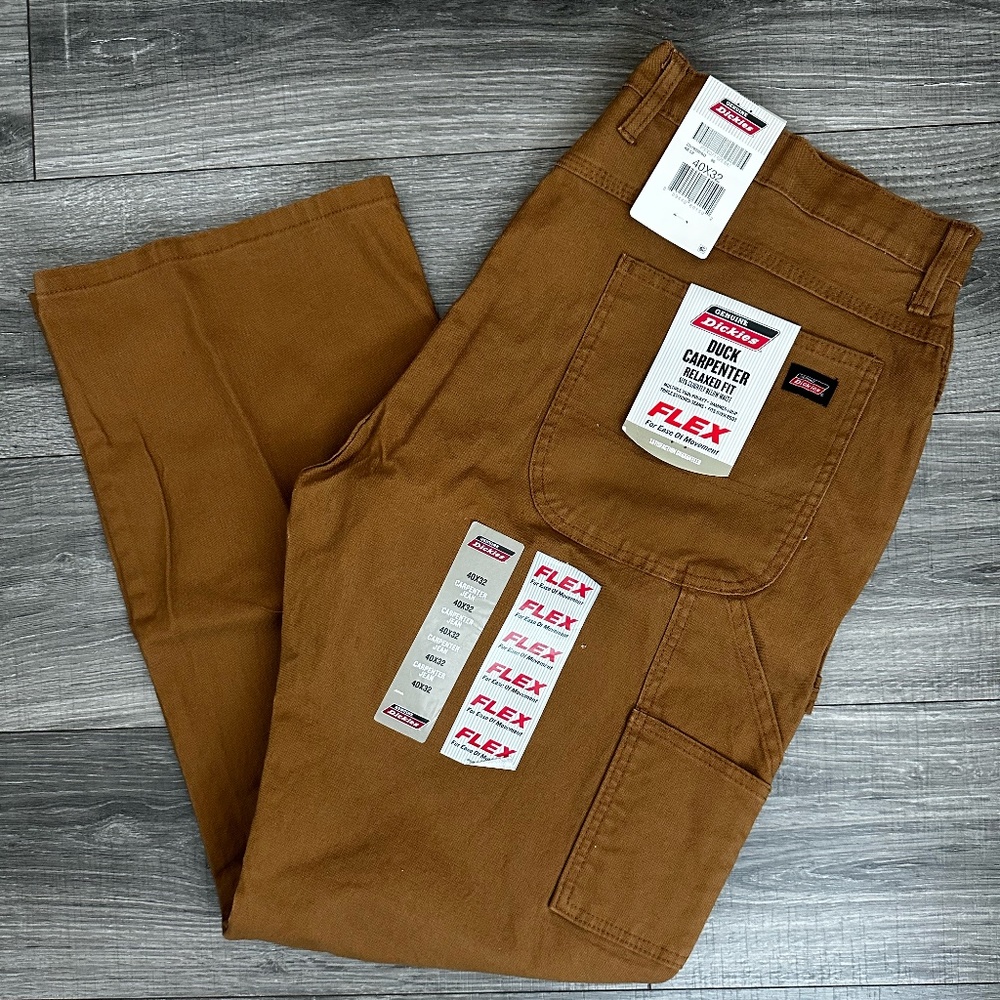Brand: Dickies Size: 40x32 Color: khaki
